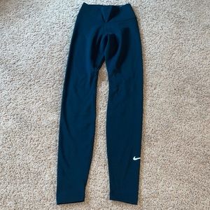 Nike leggings